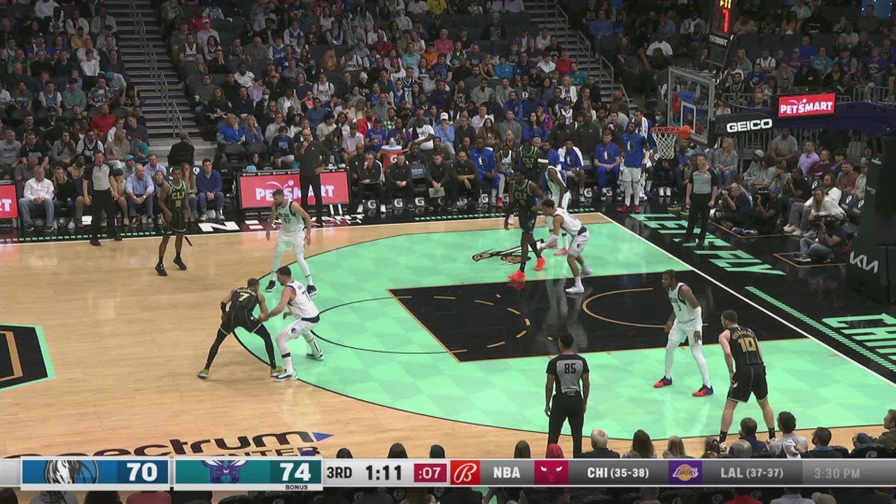 Correct Free Throw Shooter Mavericks NBA Official