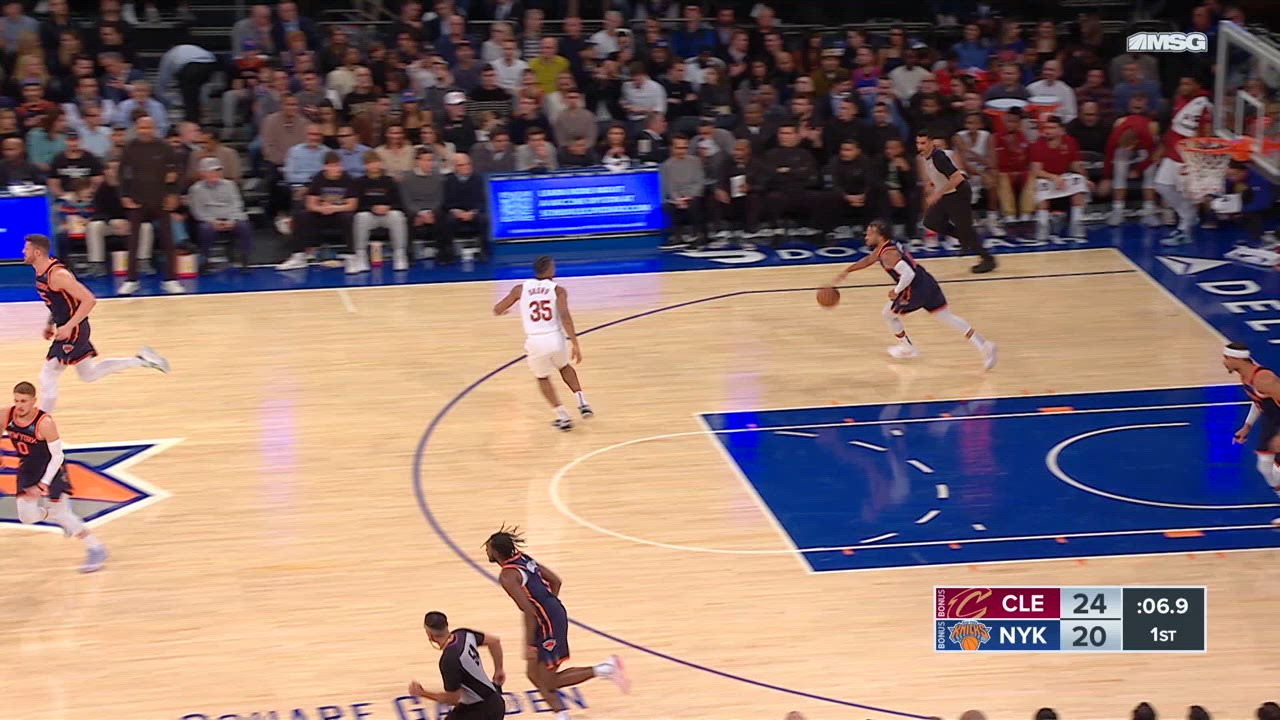 Last Second Field Goal Cavaliers Knicks NBA Official