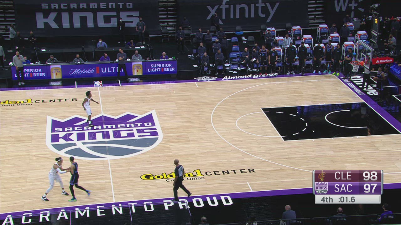 Last Second Field Goal Cavaliers Kings NBA Official