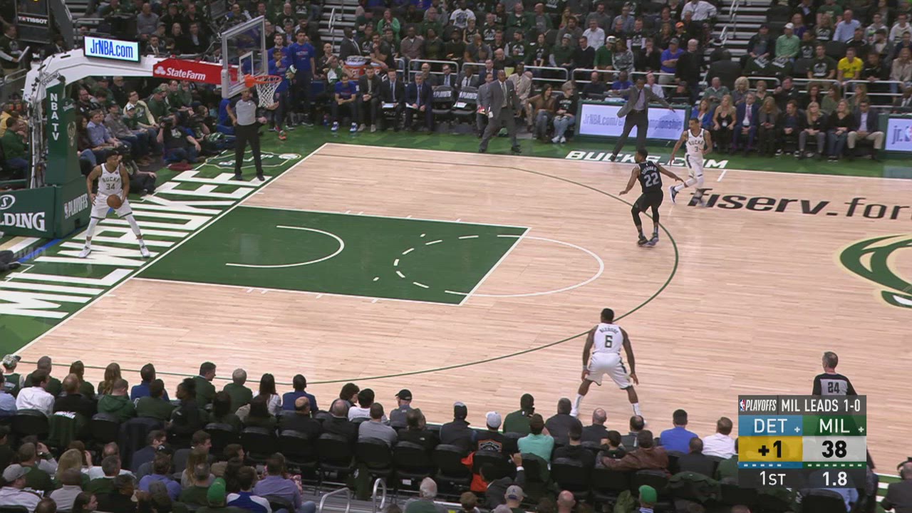 Last Second Field Goal Pistons Bucks NBA Official