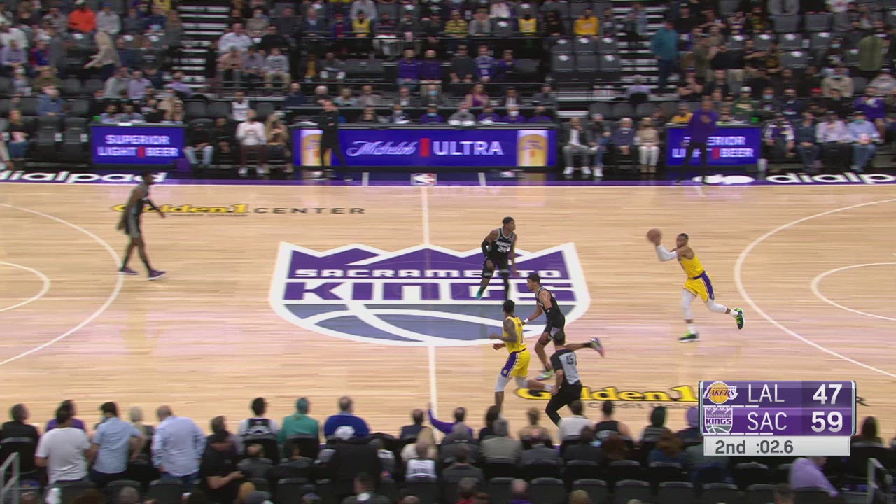 Last Second Field Goal Lakers Kings NBA Official
