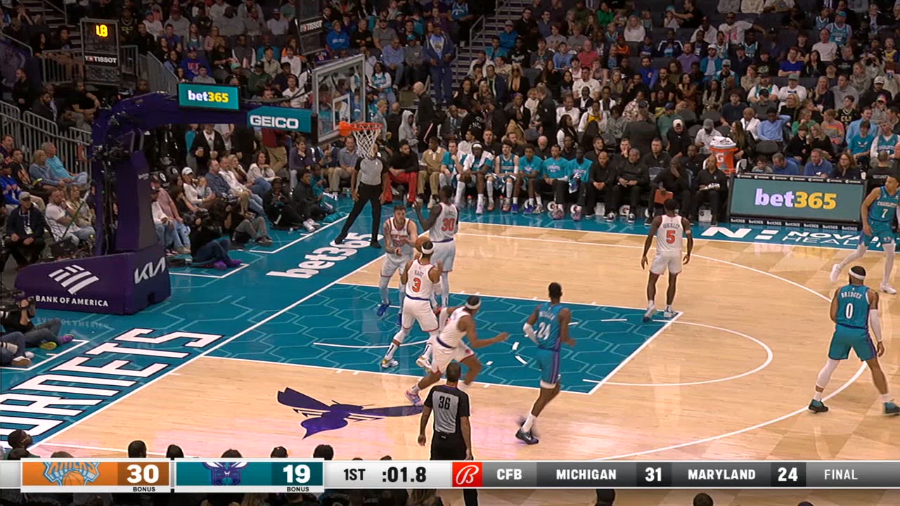 Last Second Field Goal Knicks NBA Official