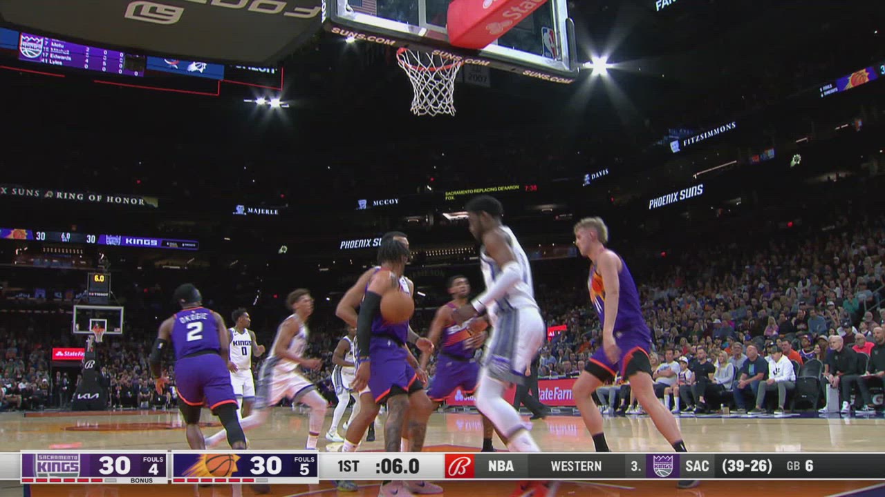 Last Second Field Goal Kings Suns NBA Official