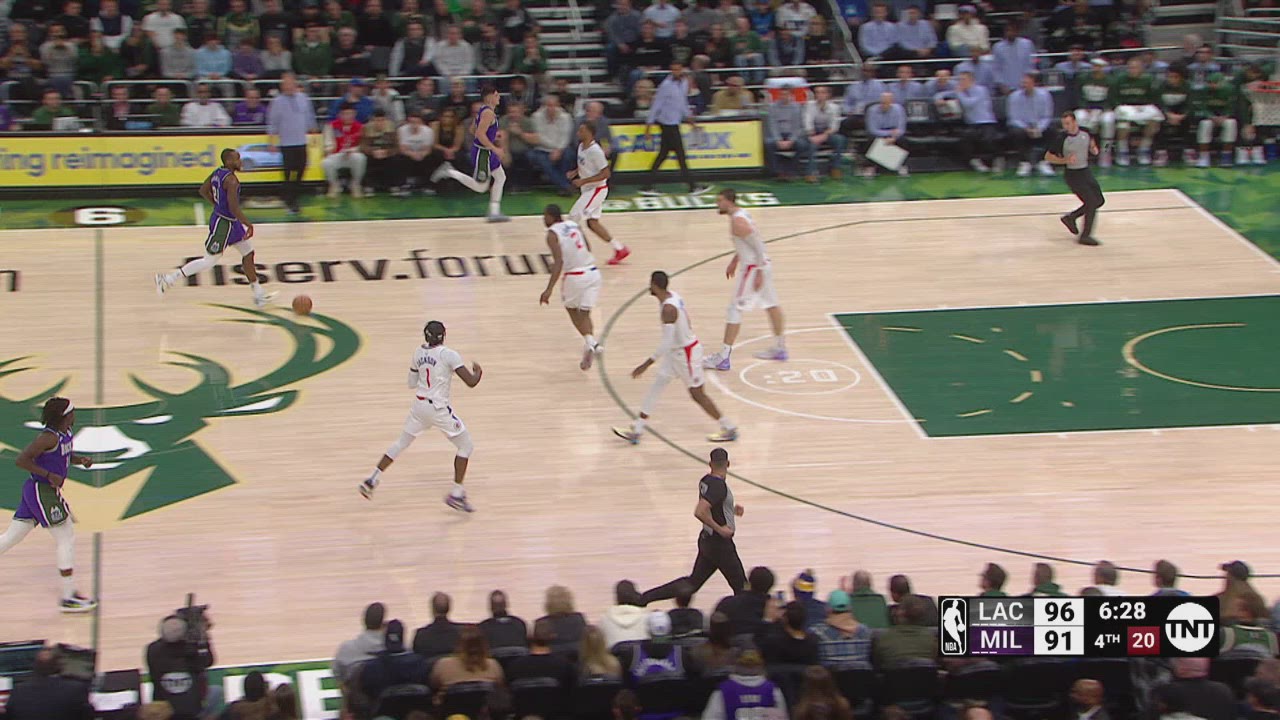 TwoPoint/ThreePoint Field Goal Clippers Bucks NBA Official