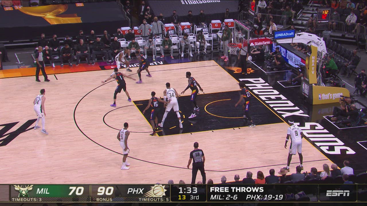 TwoPoint/ThreePoint Field Goal Bucks Suns NBA Official