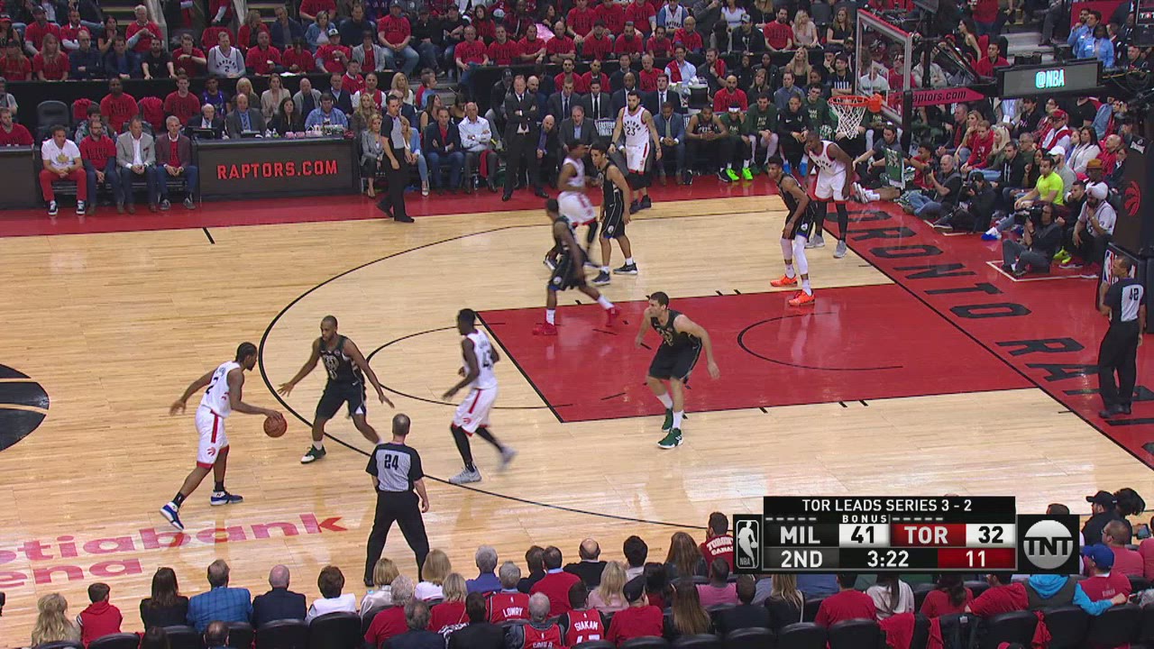 TwoPoint/ThreePoint Field Goal Bucks Raptors NBA Official