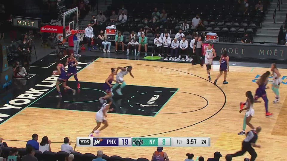 Brittney Griner Throws It Down vs. Liberty (August 25, 2021)